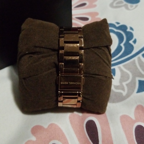 Pink Gold Michael Kors Watch - Picture 3 of 3
